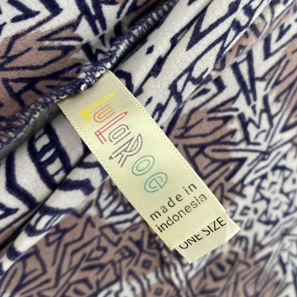 LulaRoe OS Leggings - Picture 3 of 3